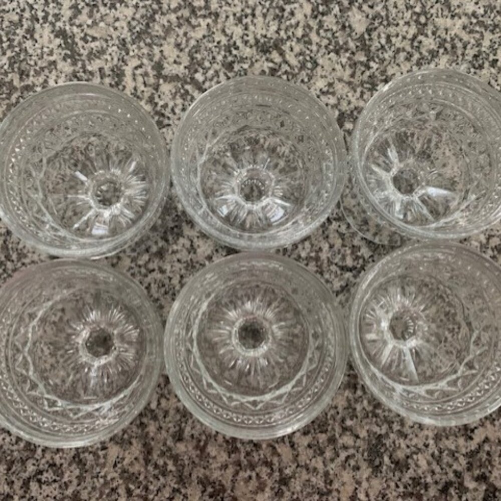 Lot of 6 Vintage Glass Dessert Serving Bowls - Picture 2 of 3